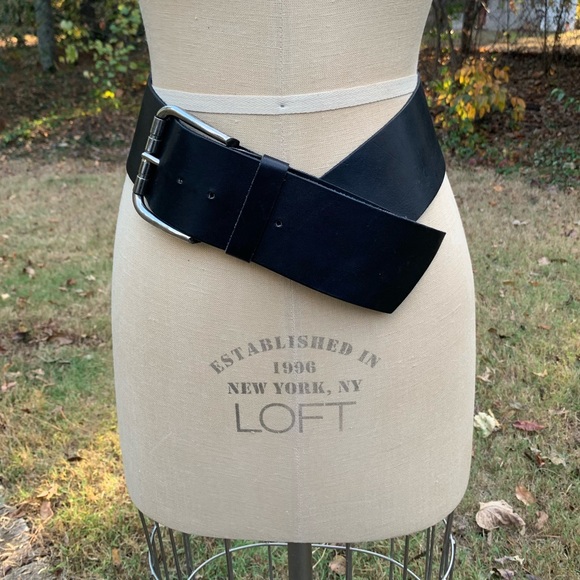 Funky Vintage Leather Oversized Waist Belt - Picture 8 of 16